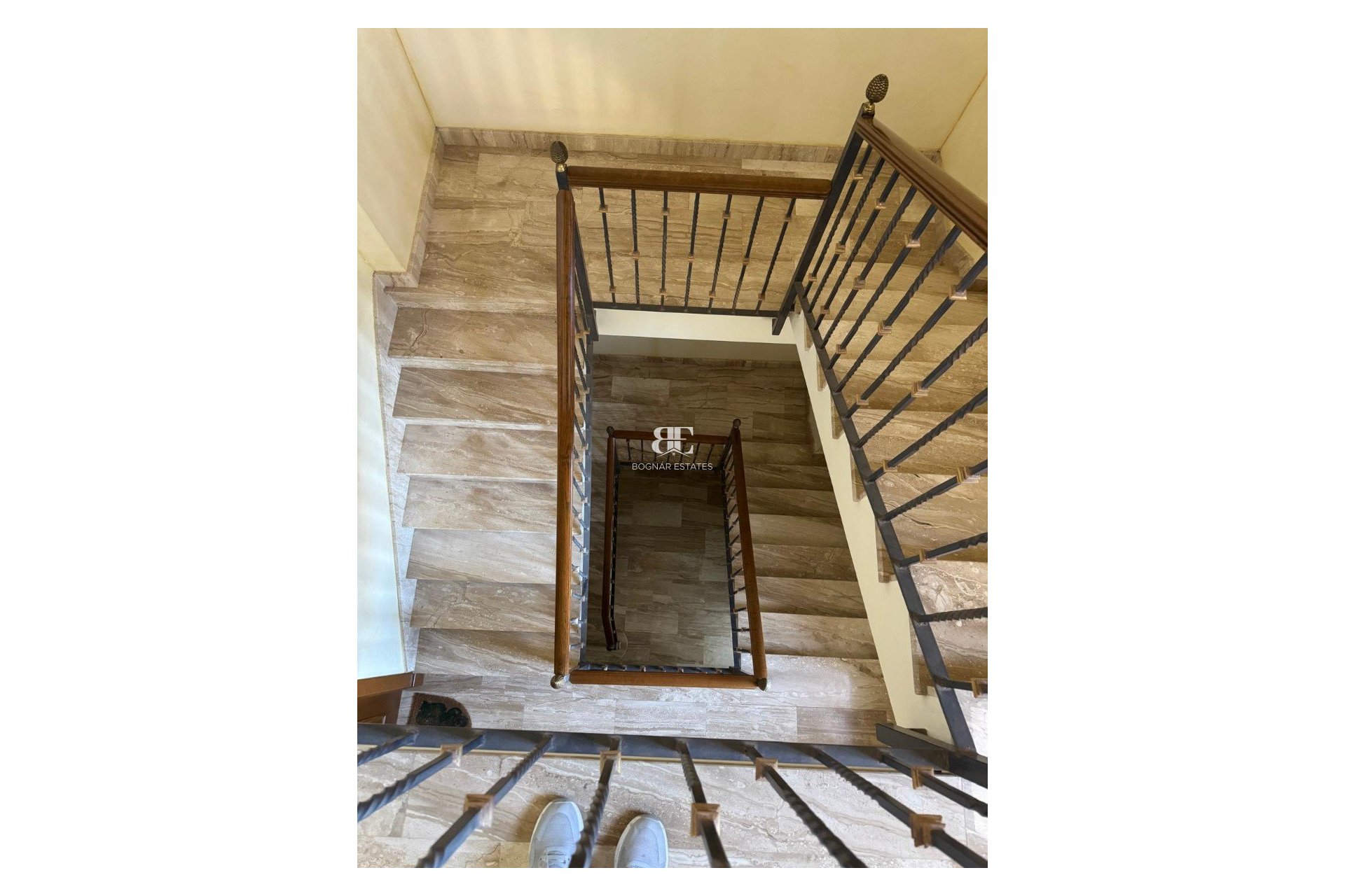 Resale - Villa -
Elche - La Marina