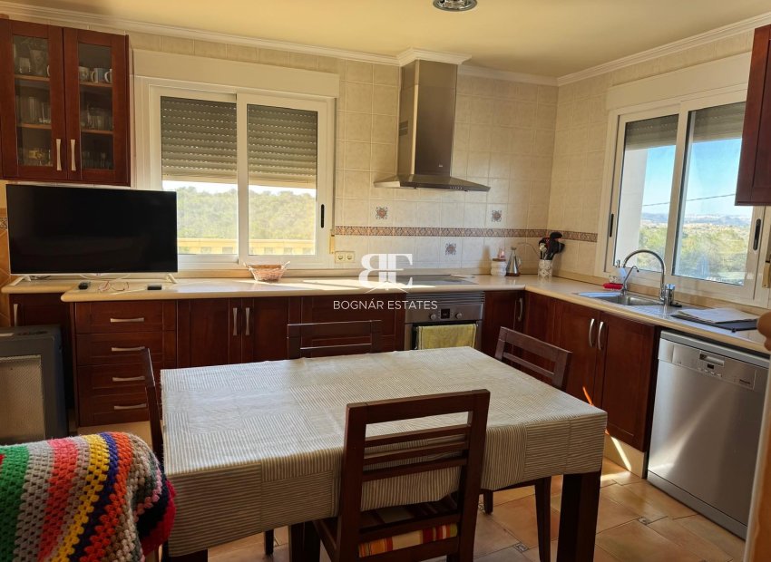 Resale - Villa -
Elche - La Marina