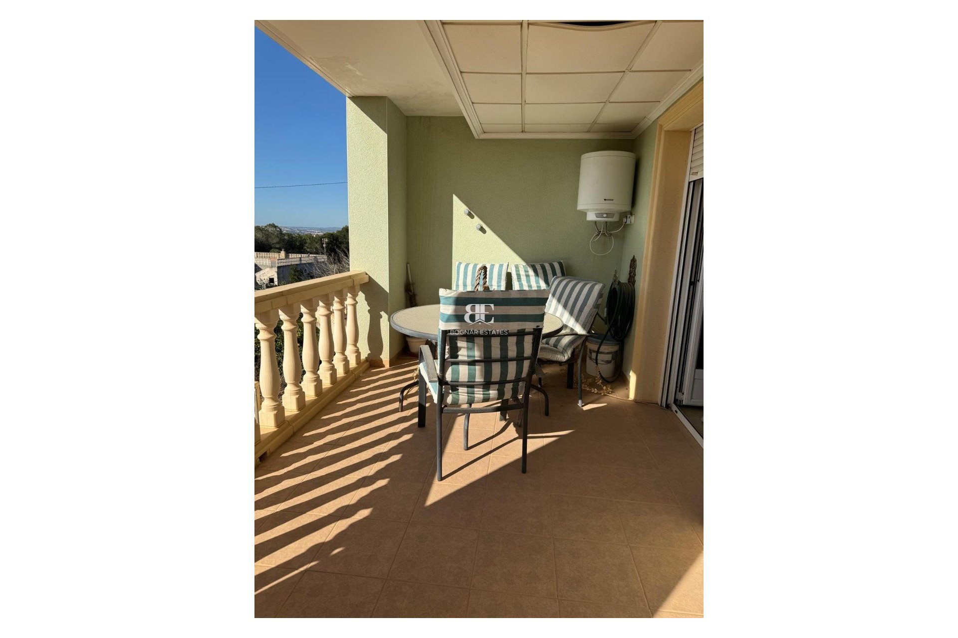 Resale - Villa -
Elche - La Marina