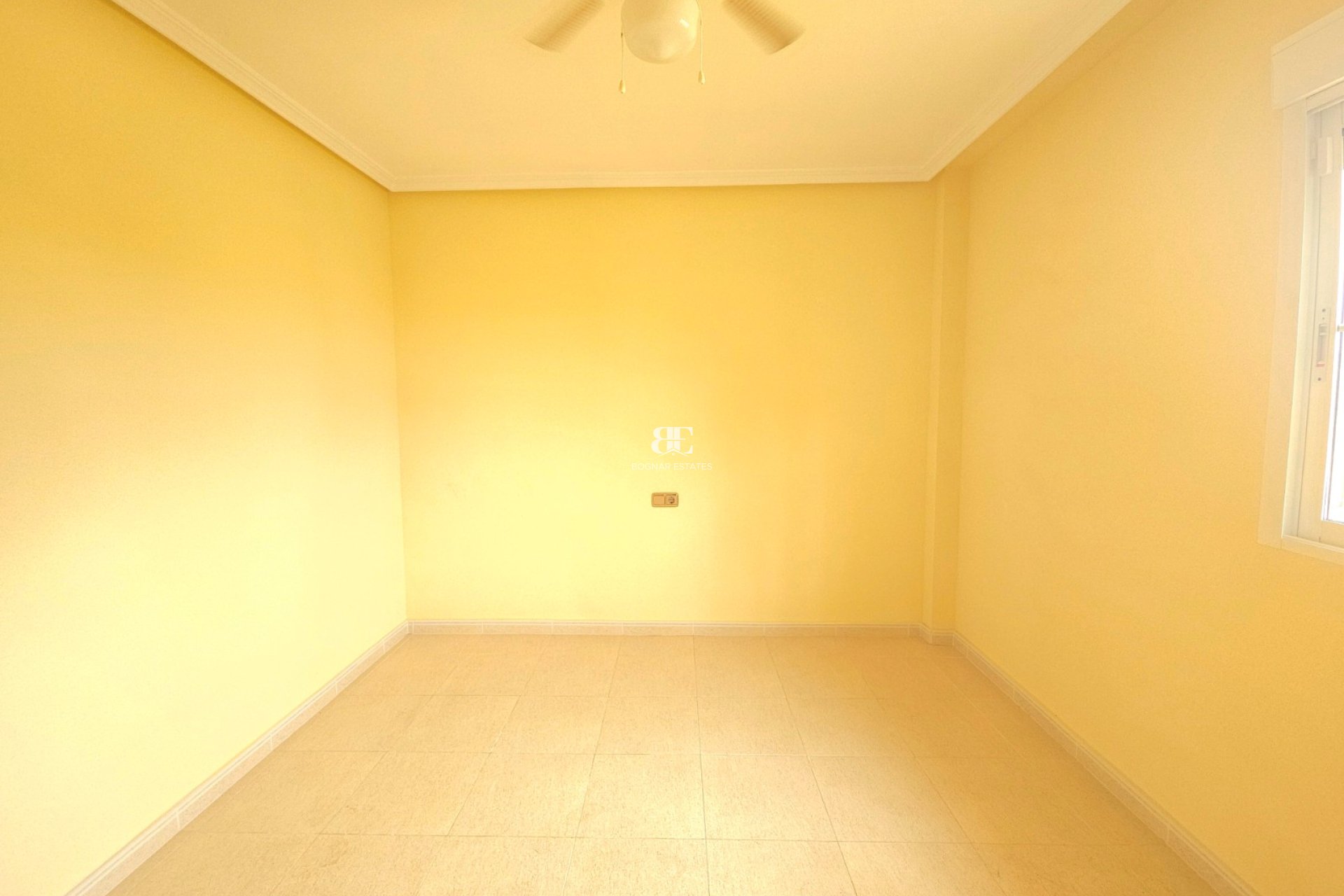 Resale - Villa -
Elche - La Marina