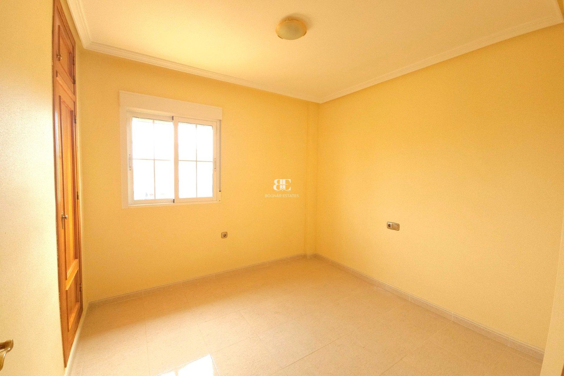 Resale - Villa -
Elche - La Marina