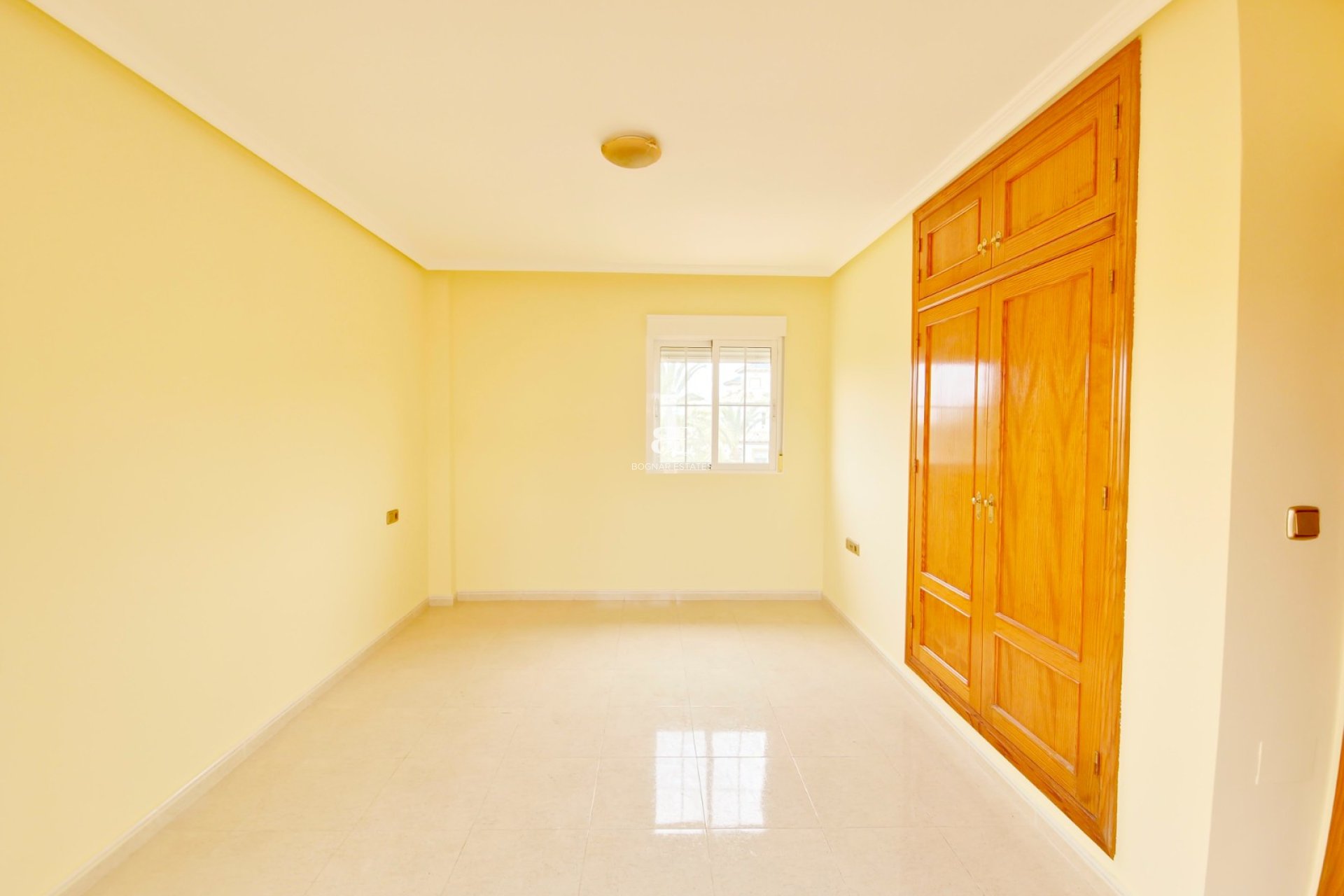 Resale - Villa -
Elche - La Marina