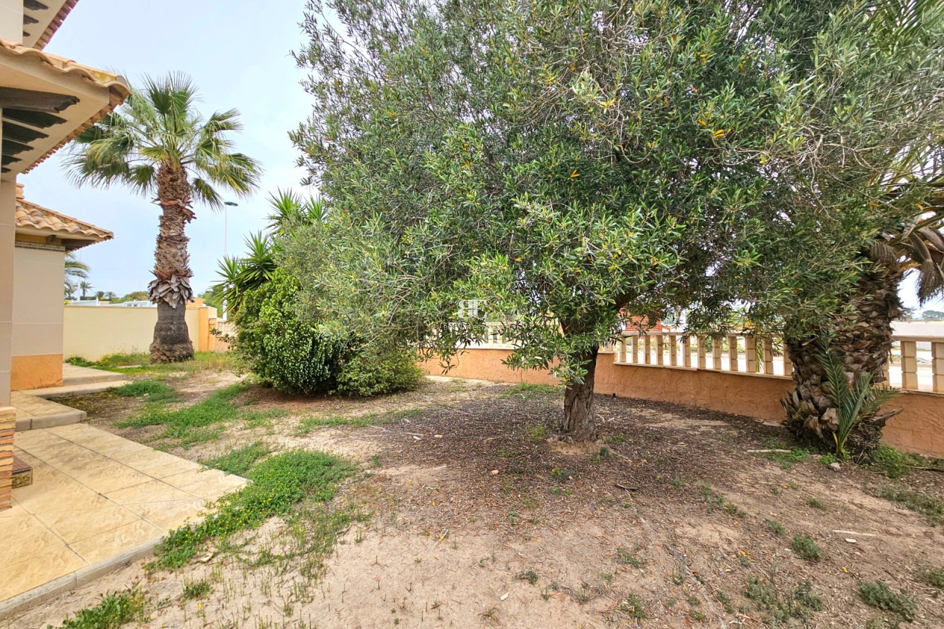 Resale - Villa -
Elche - La Marina