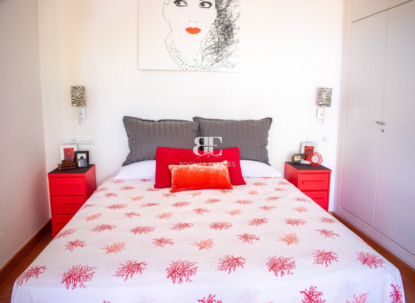 Resale - Villa -
Elche - La Marina