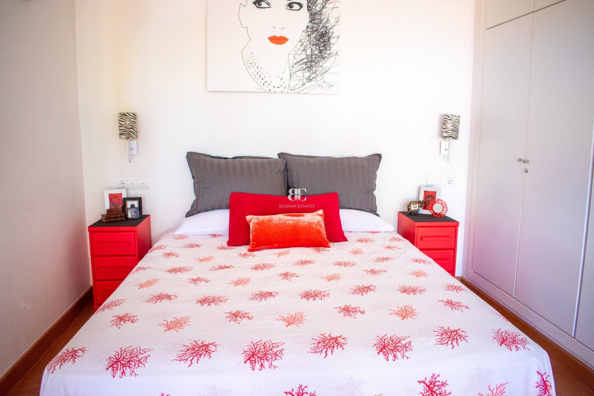 Resale - Villa -
Elche - La Marina