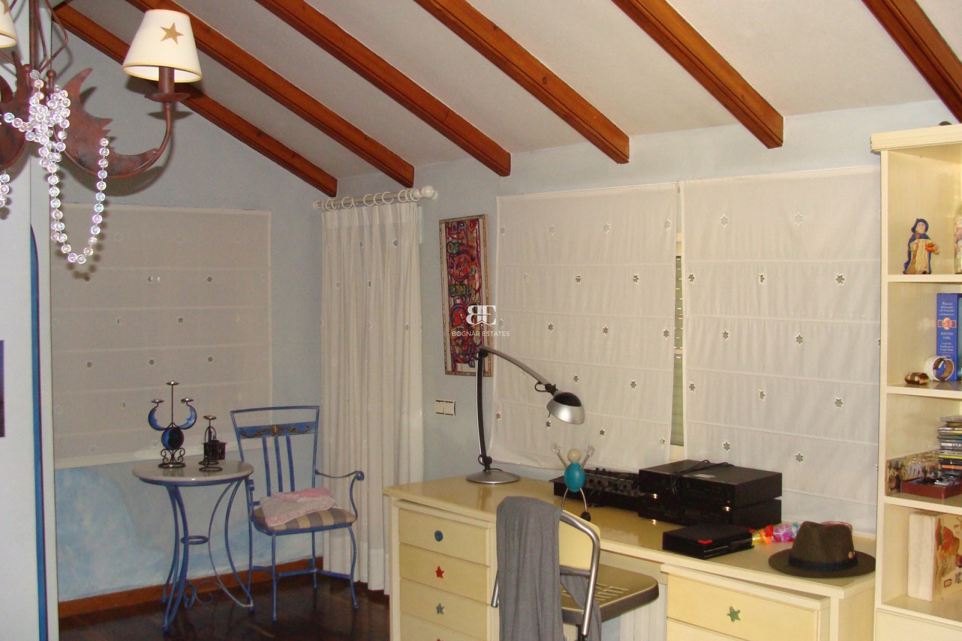 Resale - Villa -
Elche
