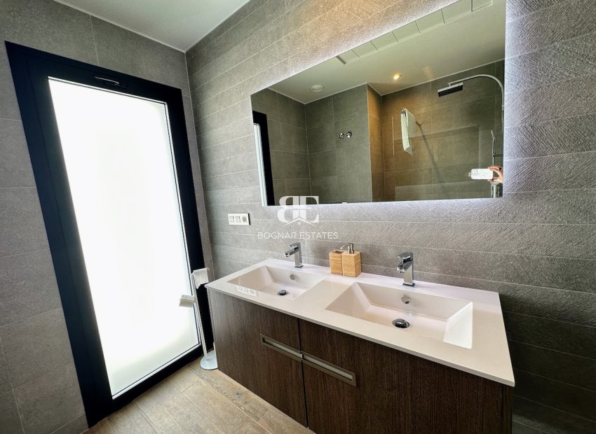 Resale - Villa -
Finestrat - Bahia Golf
