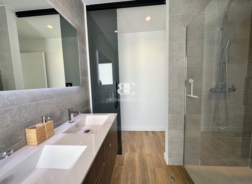 Resale - Villa -
Finestrat - Bahia Golf