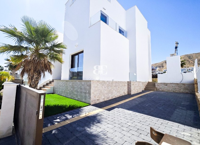 Resale - Villa -
Finestrat - Balcón de finestrat