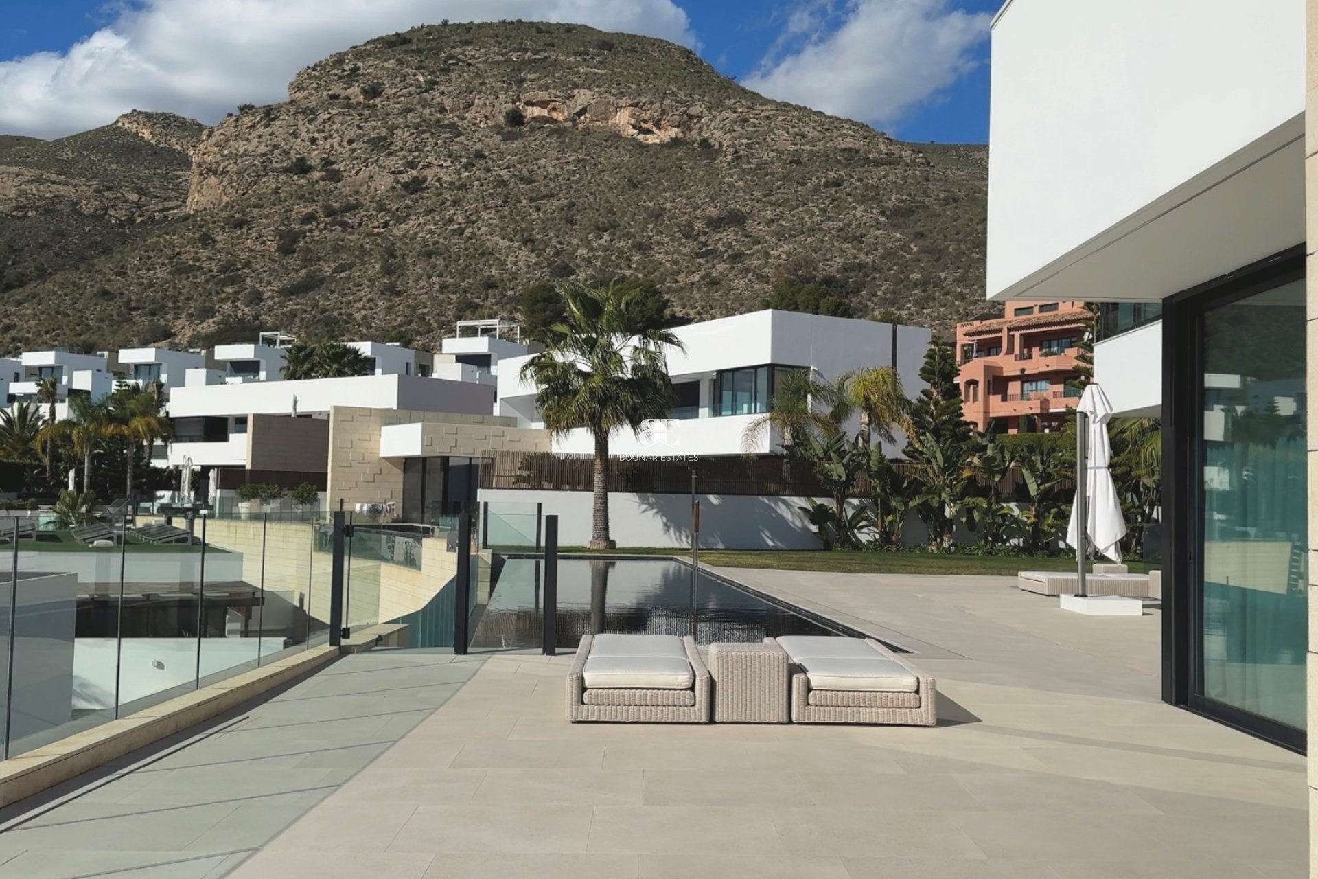 Resale - Villa -
Finestrat - Cala de Finestrat