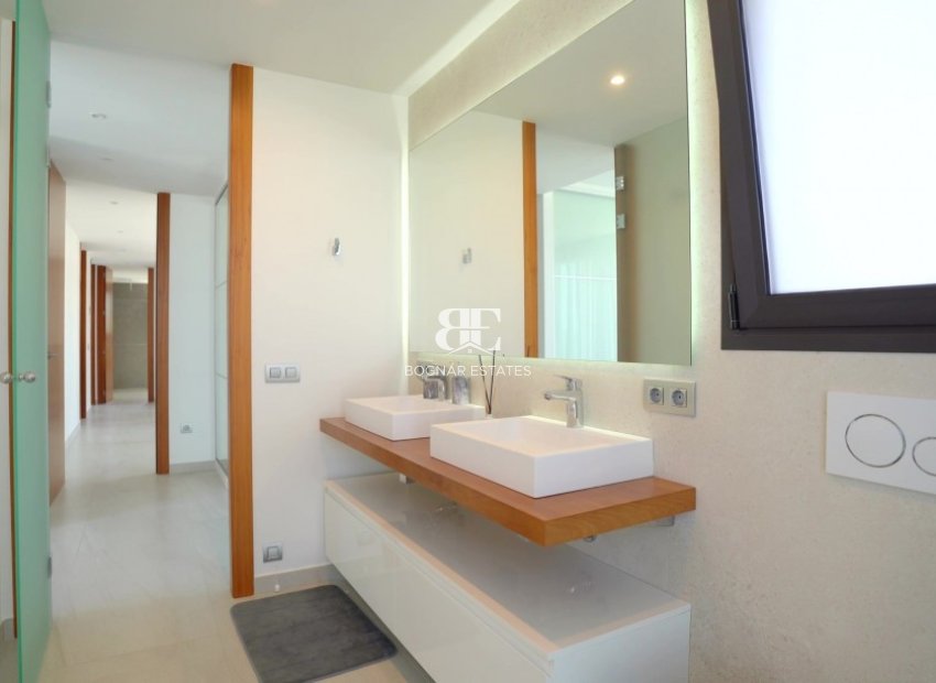 Resale - Villa -
Finestrat - Golf Bahía