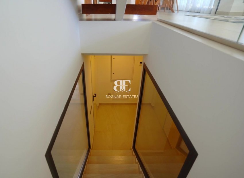 Resale - Villa -
Finestrat - Golf Bahía