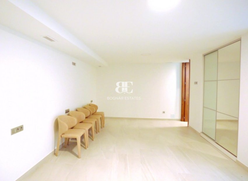 Resale - Villa -
Finestrat - Golf Bahía