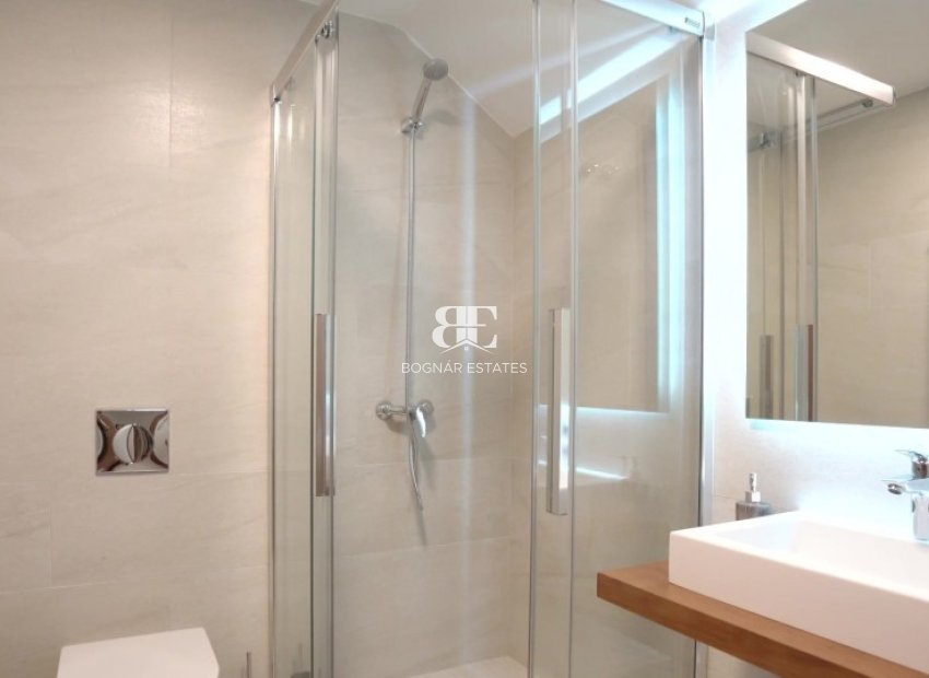 Resale - Villa -
Finestrat - Golf Bahía