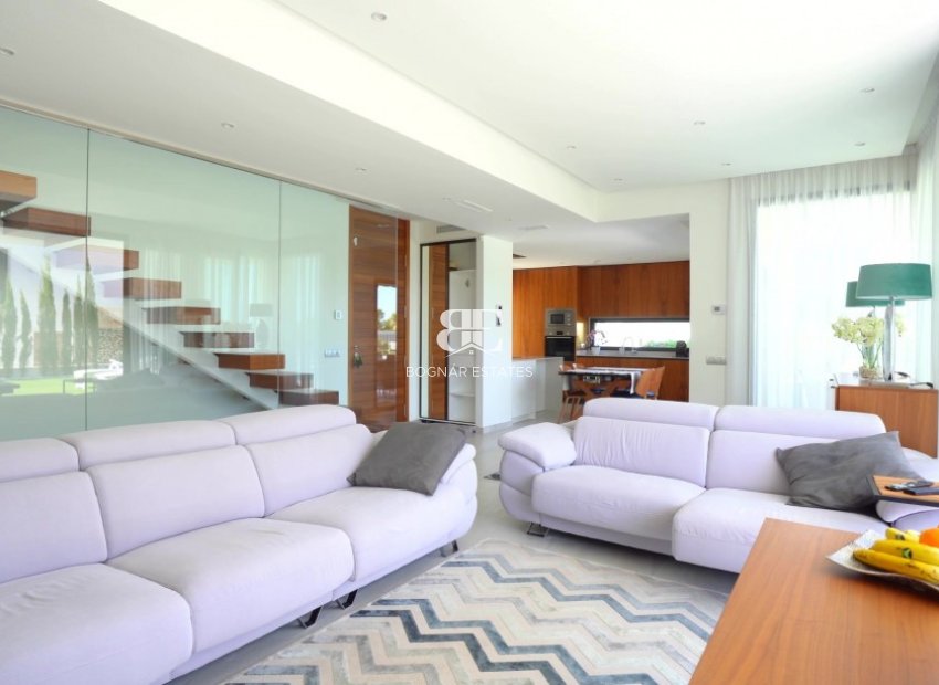 Resale - Villa -
Finestrat - Golf Bahía