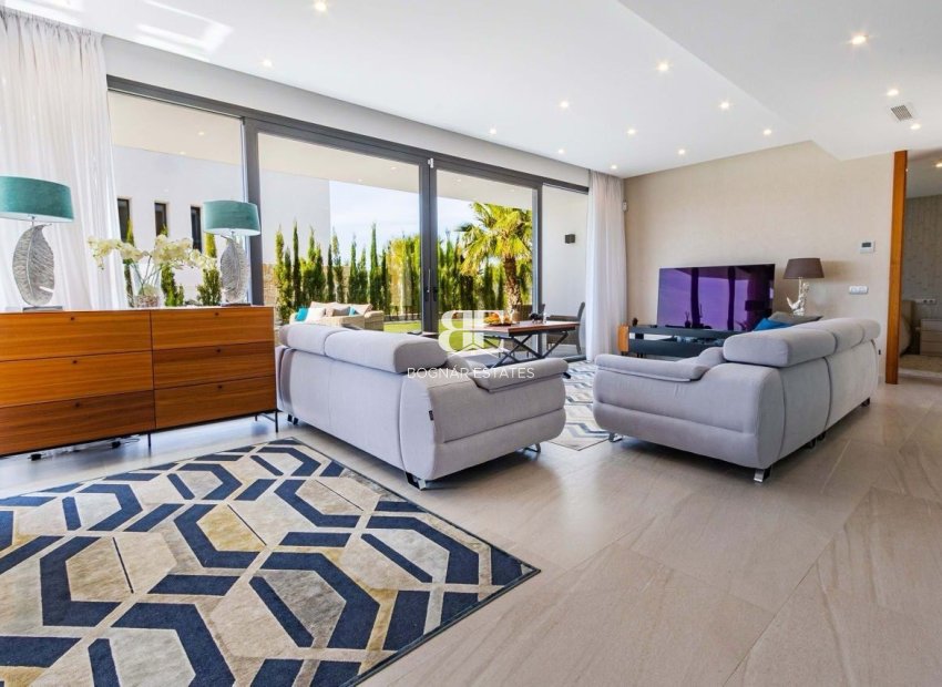 Resale - Villa -
Finestrat - Golf Bahía