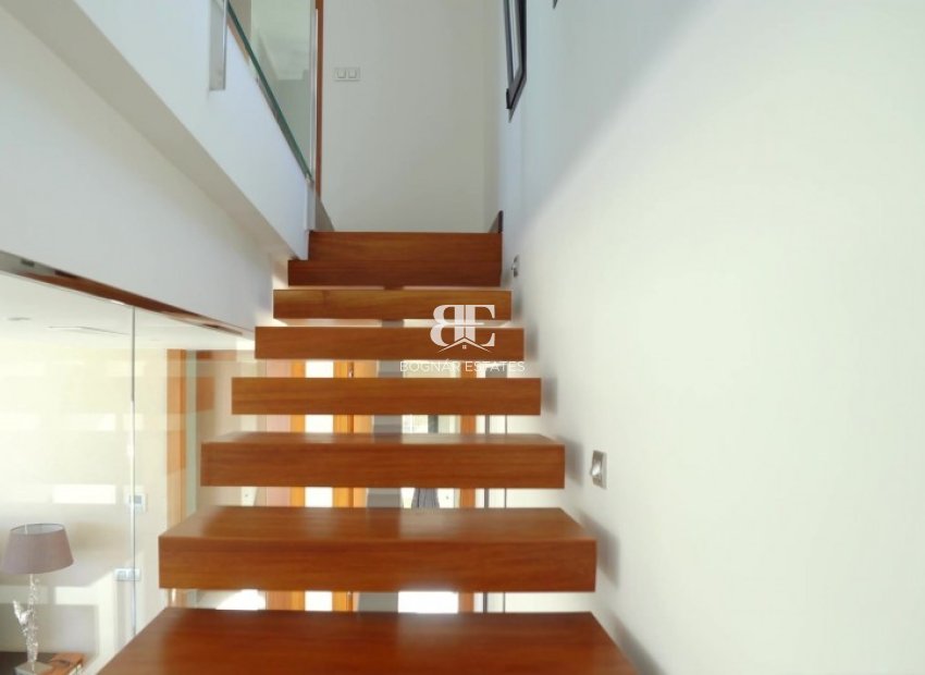 Resale - Villa -
Finestrat - Golf Bahía