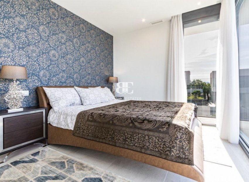 Resale - Villa -
Finestrat - Golf Bahía