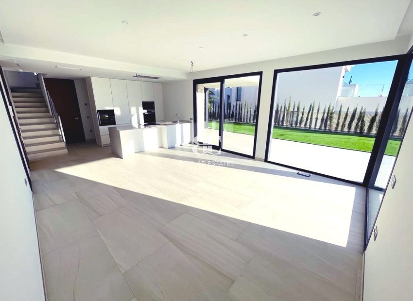 Resale - Villa -
Finestrat - Sierra Cortina