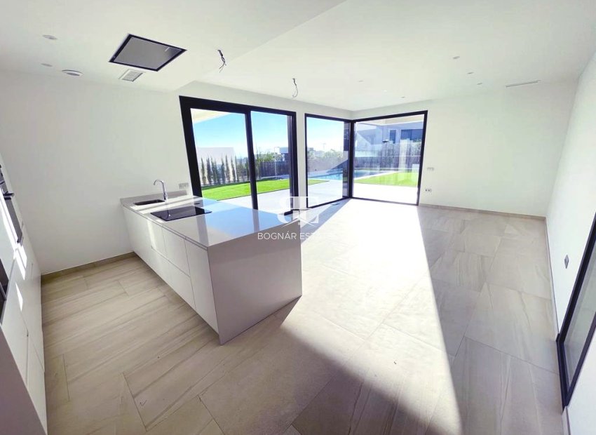 Resale - Villa -
Finestrat - Sierra Cortina