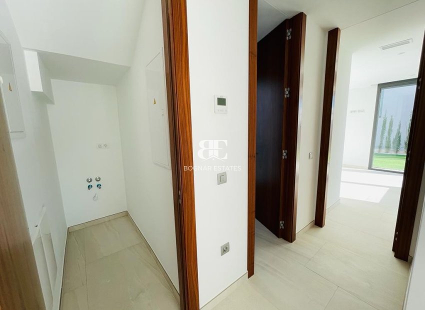 Resale - Villa -
Finestrat - Sierra Cortina