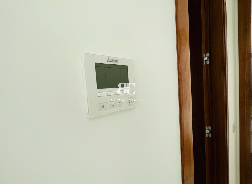 Resale - Villa -
Finestrat - Sierra Cortina