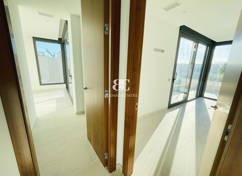Resale - Villa -
Finestrat - Sierra Cortina