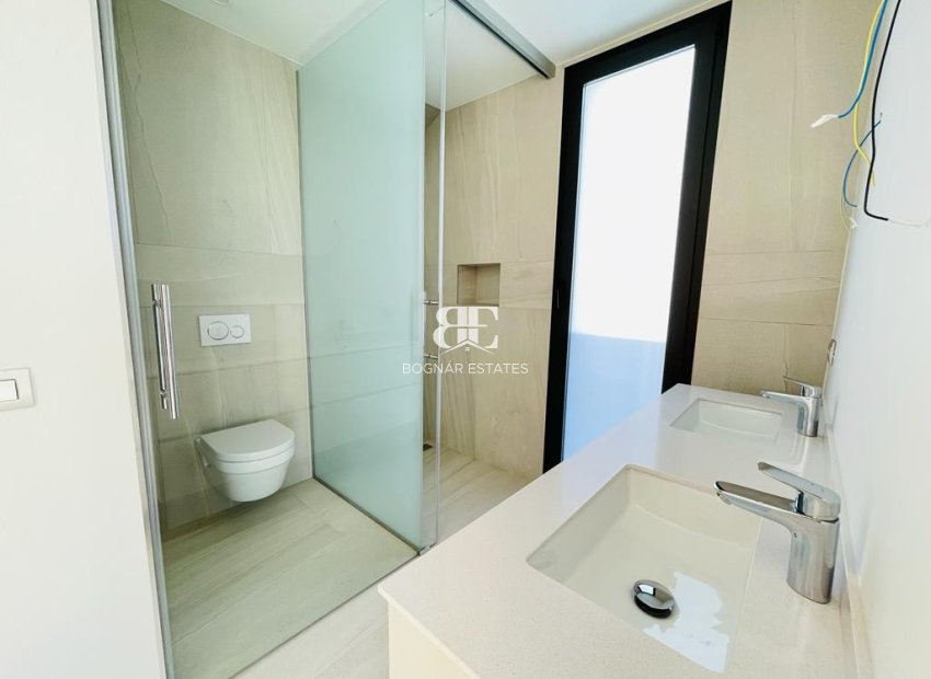 Resale - Villa -
Finestrat - Sierra Cortina
