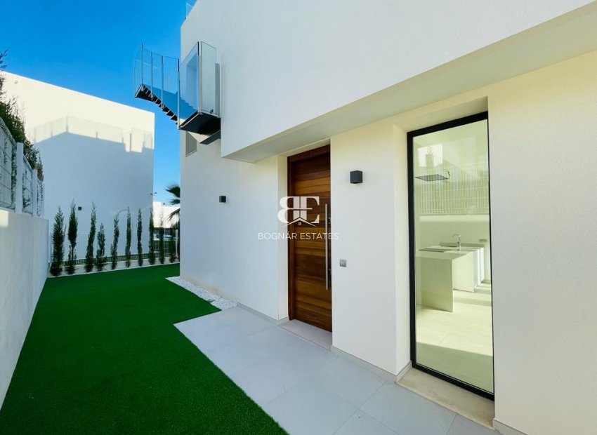 Resale - Villa -
Finestrat - Sierra Cortina