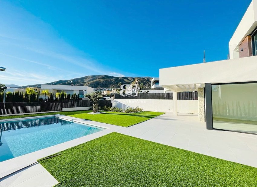 Resale - Villa -
Finestrat - Sierra Cortina