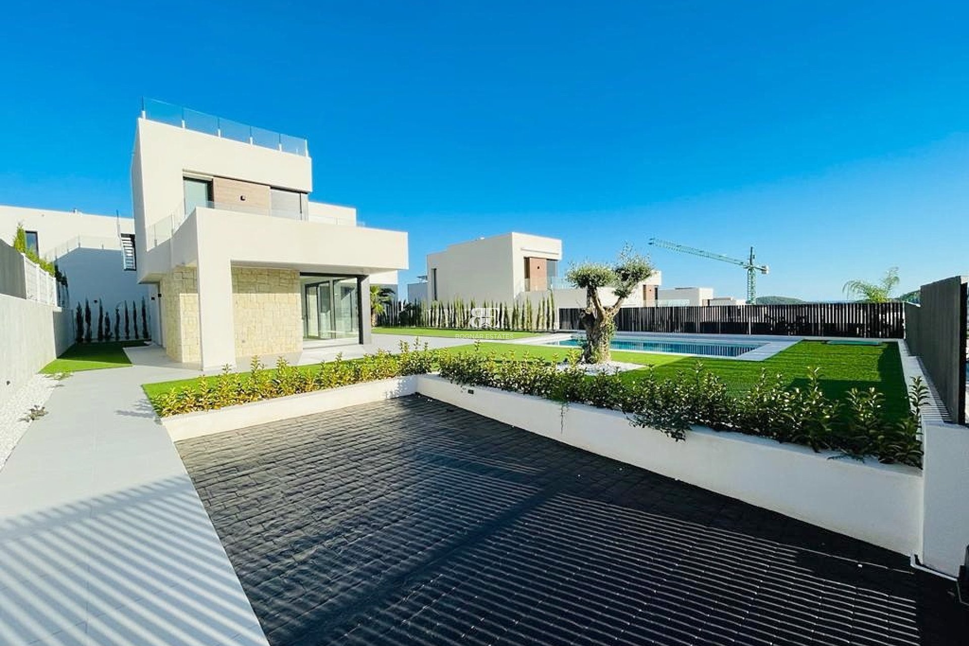 Resale - Villa -
Finestrat - Sierra Cortina