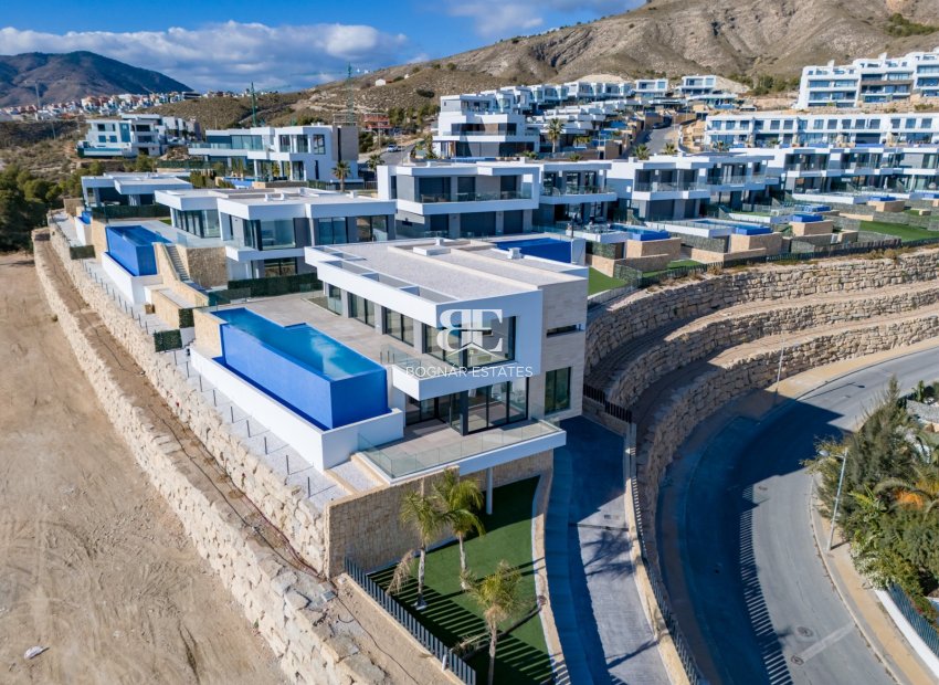 Resale - Villa -
Finestrat - Sierra Cortina