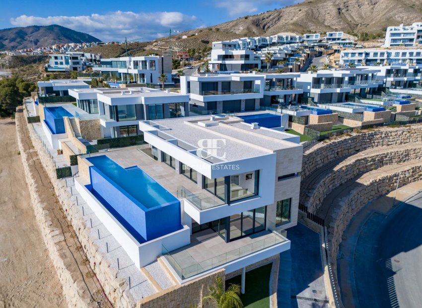 Resale - Villa -
Finestrat - Sierra Cortina