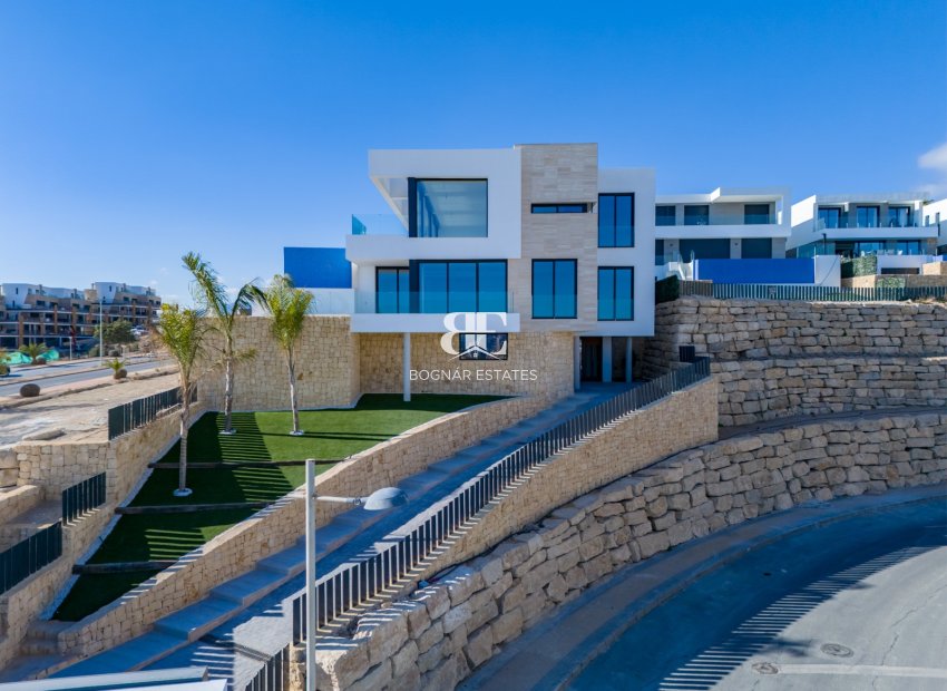 Resale - Villa -
Finestrat - Sierra Cortina