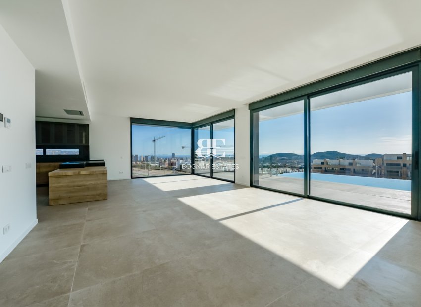 Resale - Villa -
Finestrat - Sierra Cortina