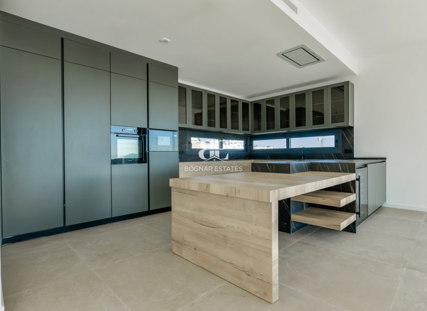 Resale - Villa -
Finestrat - Sierra Cortina