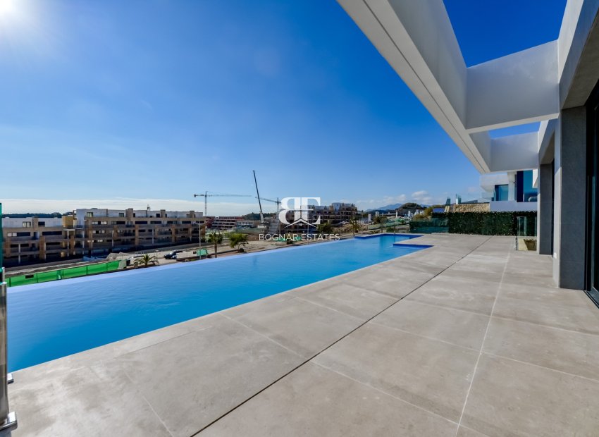 Resale - Villa -
Finestrat - Sierra Cortina