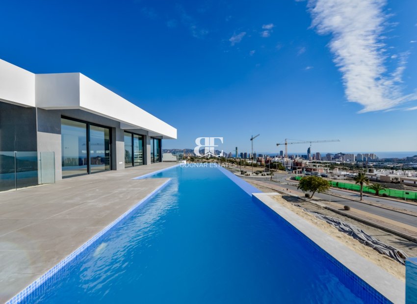 Resale - Villa -
Finestrat - Sierra Cortina