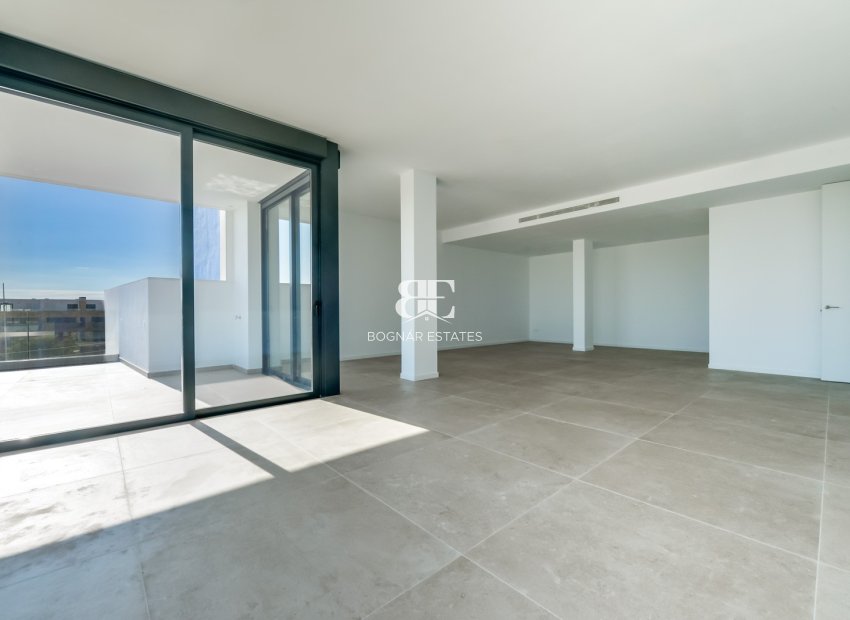 Resale - Villa -
Finestrat - Sierra Cortina