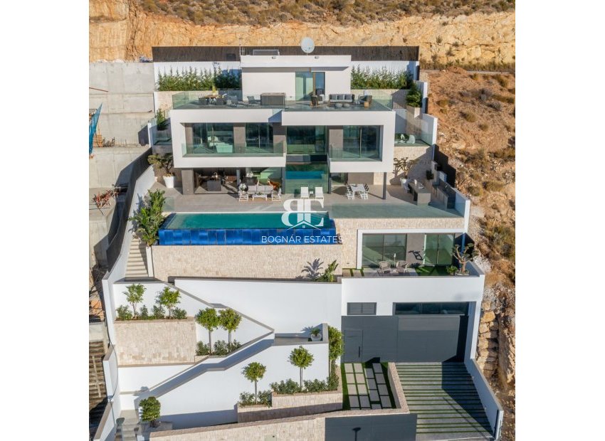 Resale - Villa -
Finestrat
