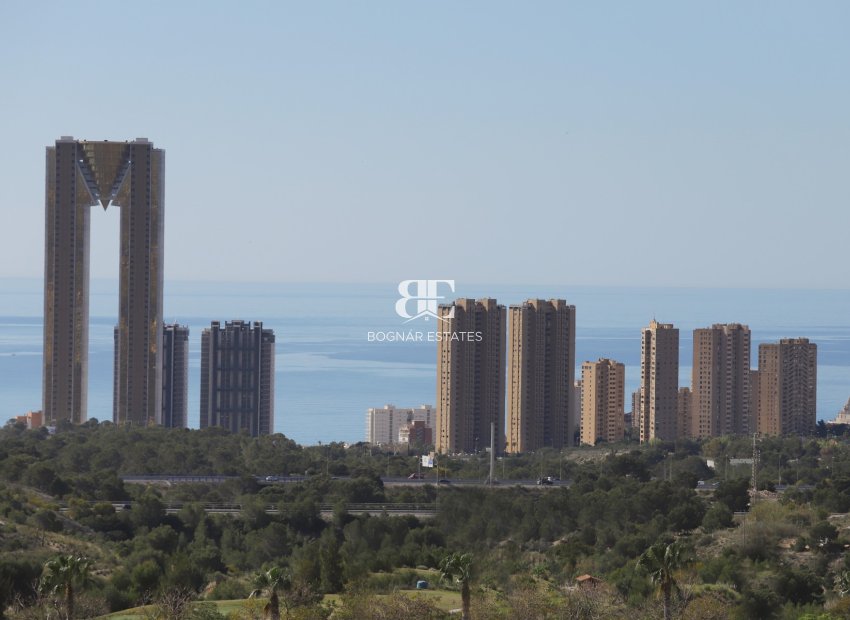 Resale - Villa -
Finestrat