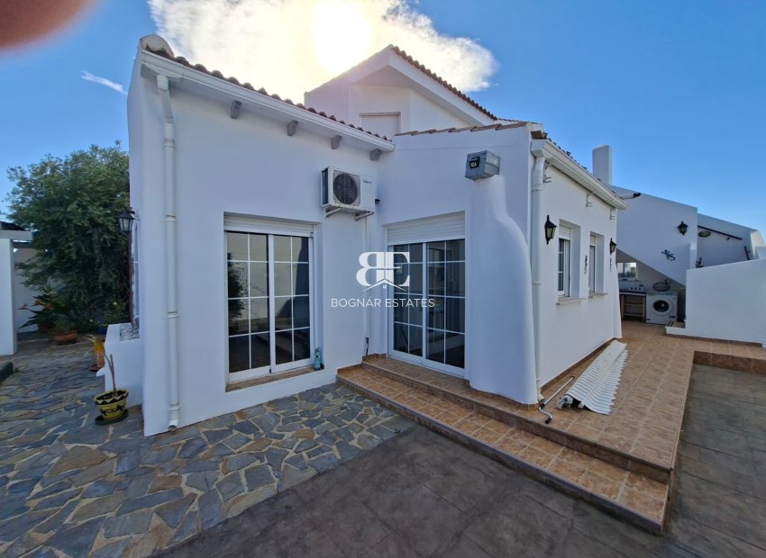 Resale - Villa -
Fortuna - Urbanizacion Las Kalendas