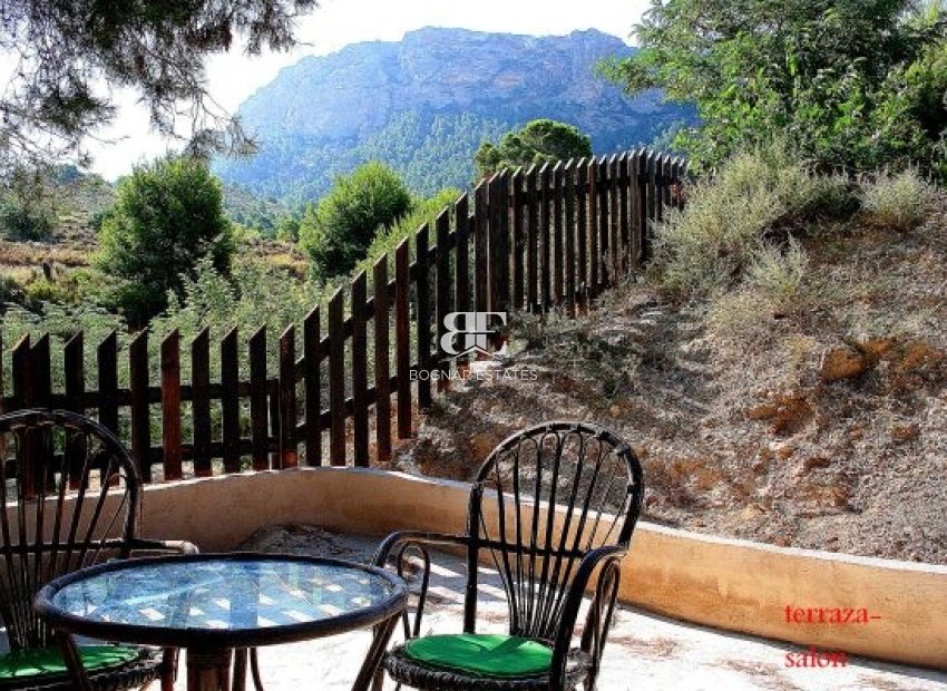 Resale - Villa -
Gea Truyols - Gea y Trujols