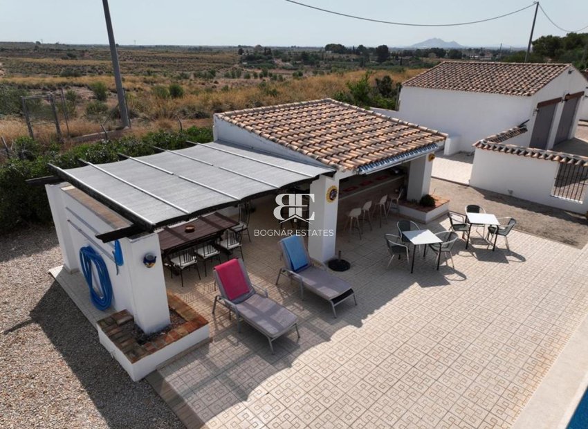 Resale - Villa -
Gea Truyols - Gea y Trujols