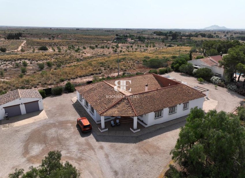 Resale - Villa -
Gea Truyols - Gea y Trujols