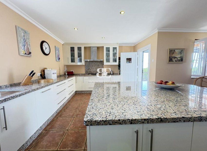 Resale - Villa -
Gea Truyols - Gea y Trujols