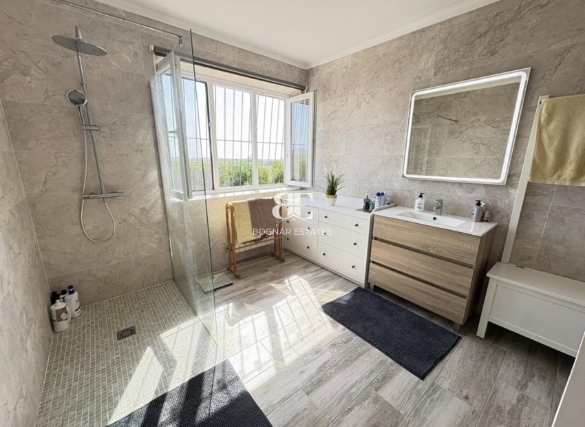 Resale - Villa -
Gea Truyols - Gea y Trujols