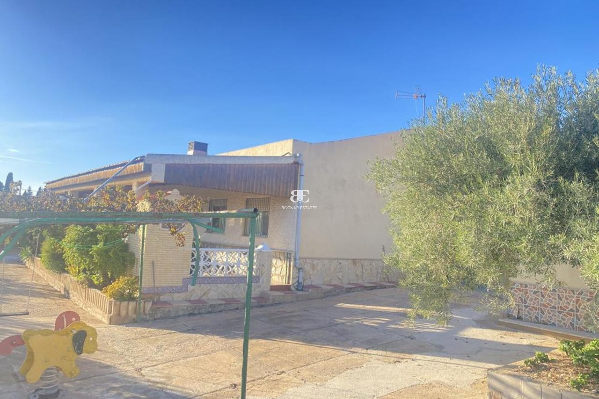 Resale - Villa -
Gea Truyols - Gea y Trujols