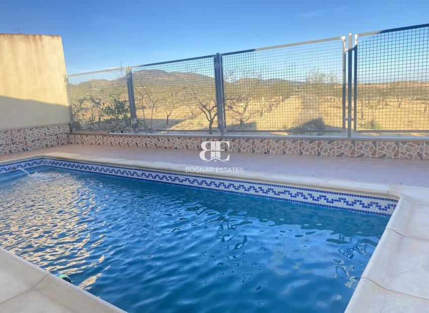 Resale - Villa -
Gea Truyols - Gea y Trujols