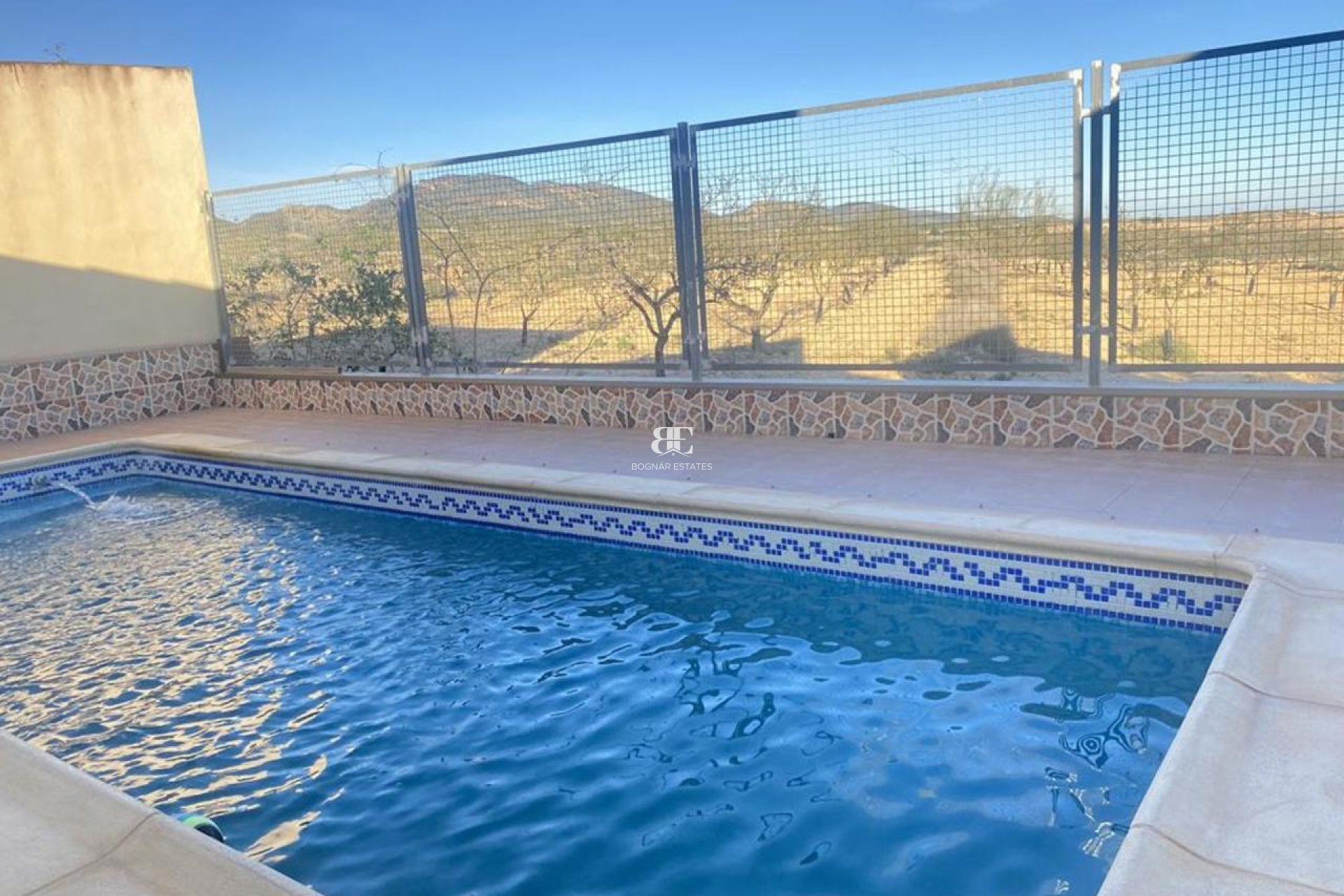 Resale - Villa -
Gea Truyols - Gea y Trujols